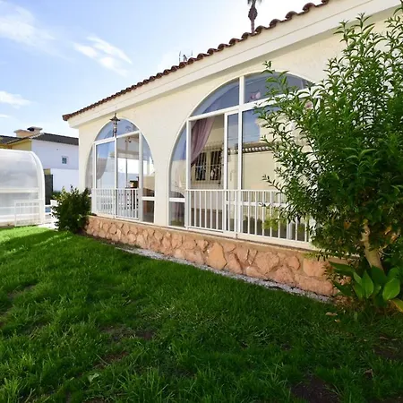 Con Piscina Campoamor Cerca De La Playa Holiday home Orihuela