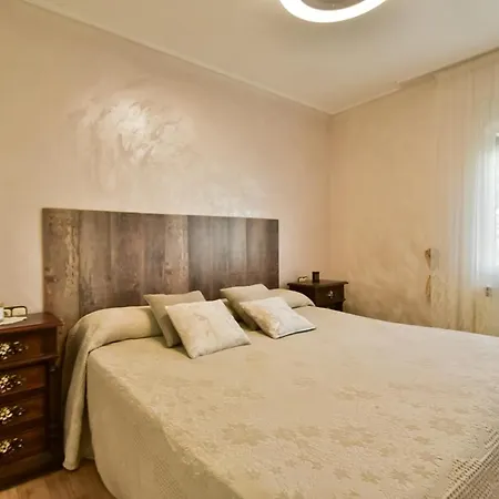 Con Piscina Campoamor Cerca De La Playa Holiday home